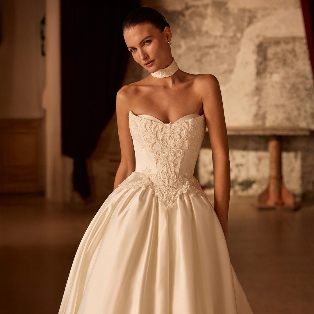 Preview Pronovias 2027 Collections - Exclusive Presentation